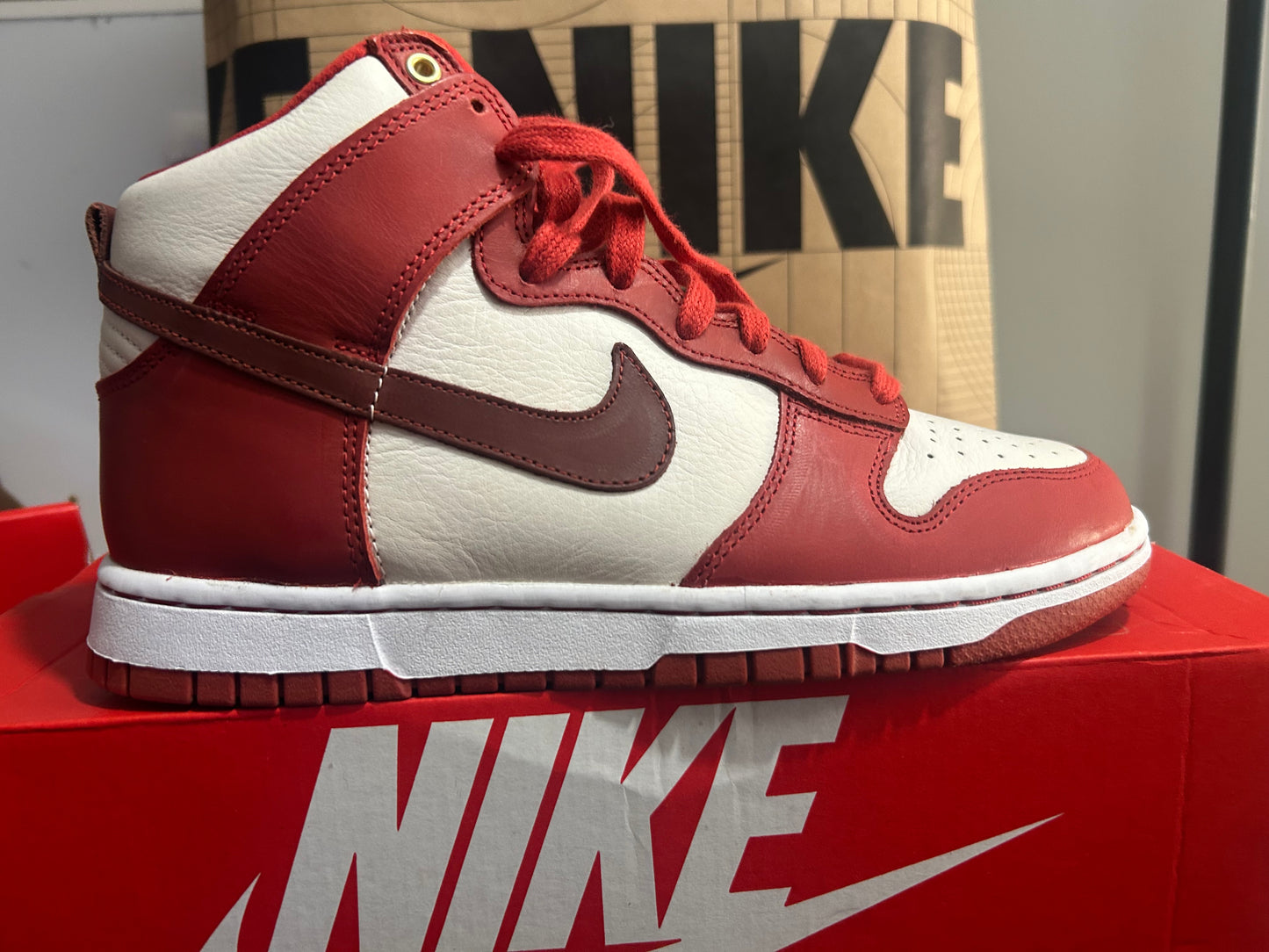 Nike Dunk High ‘Cinnabar’