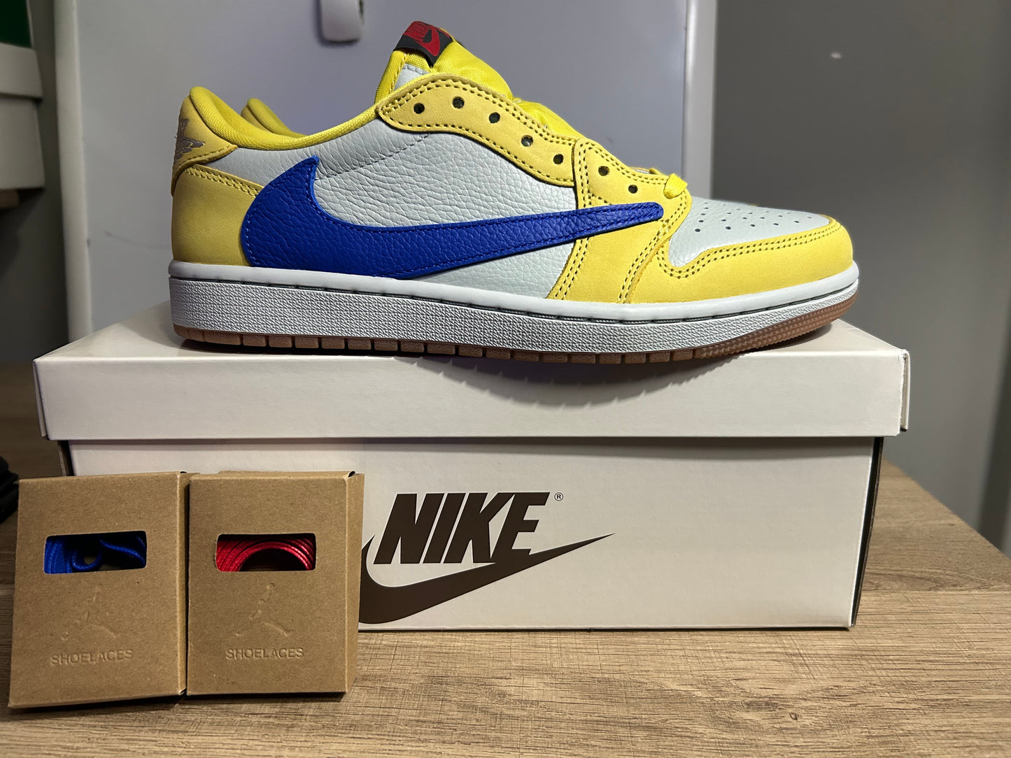 Travis Scott Retro 1 Low ‘Canary’